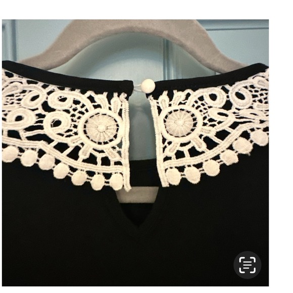 Alison Andrews Black Top Blouse Crochet Collar Minimalist Short Sleeve Medium M - Picture 12 of 12